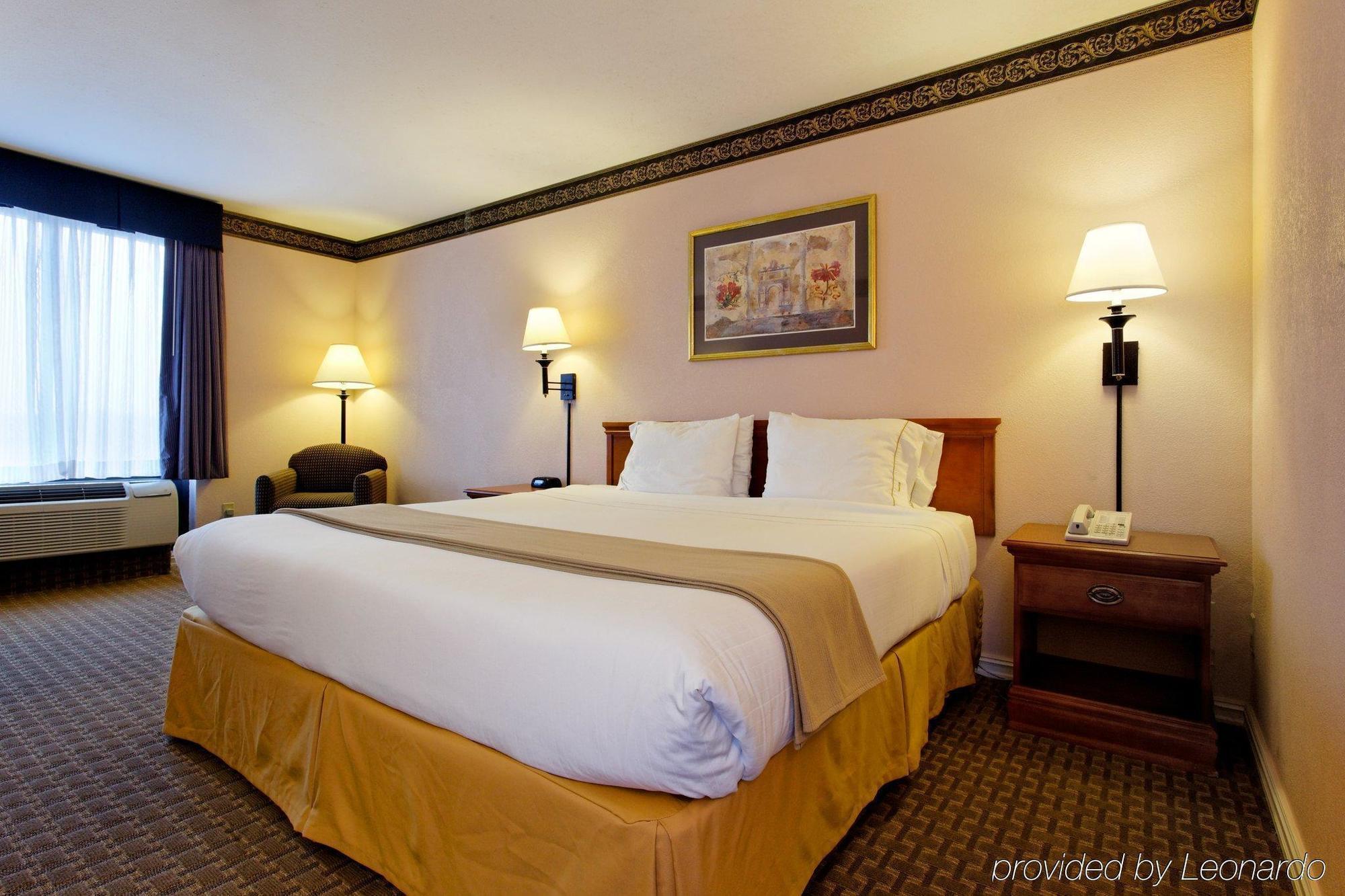 Holiday Inn Express North Tyler Extérieur photo