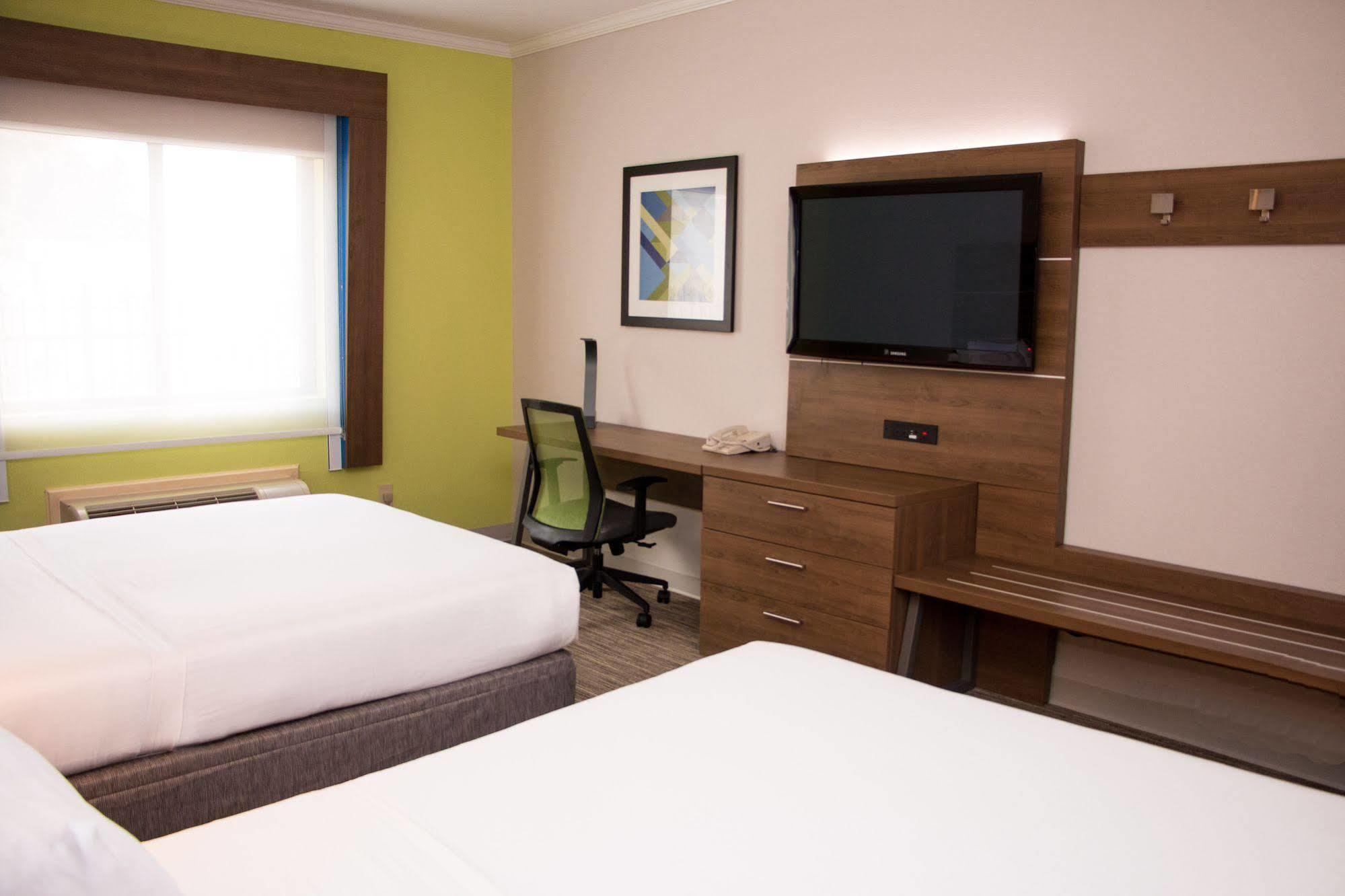 Holiday Inn Express North Tyler Extérieur photo