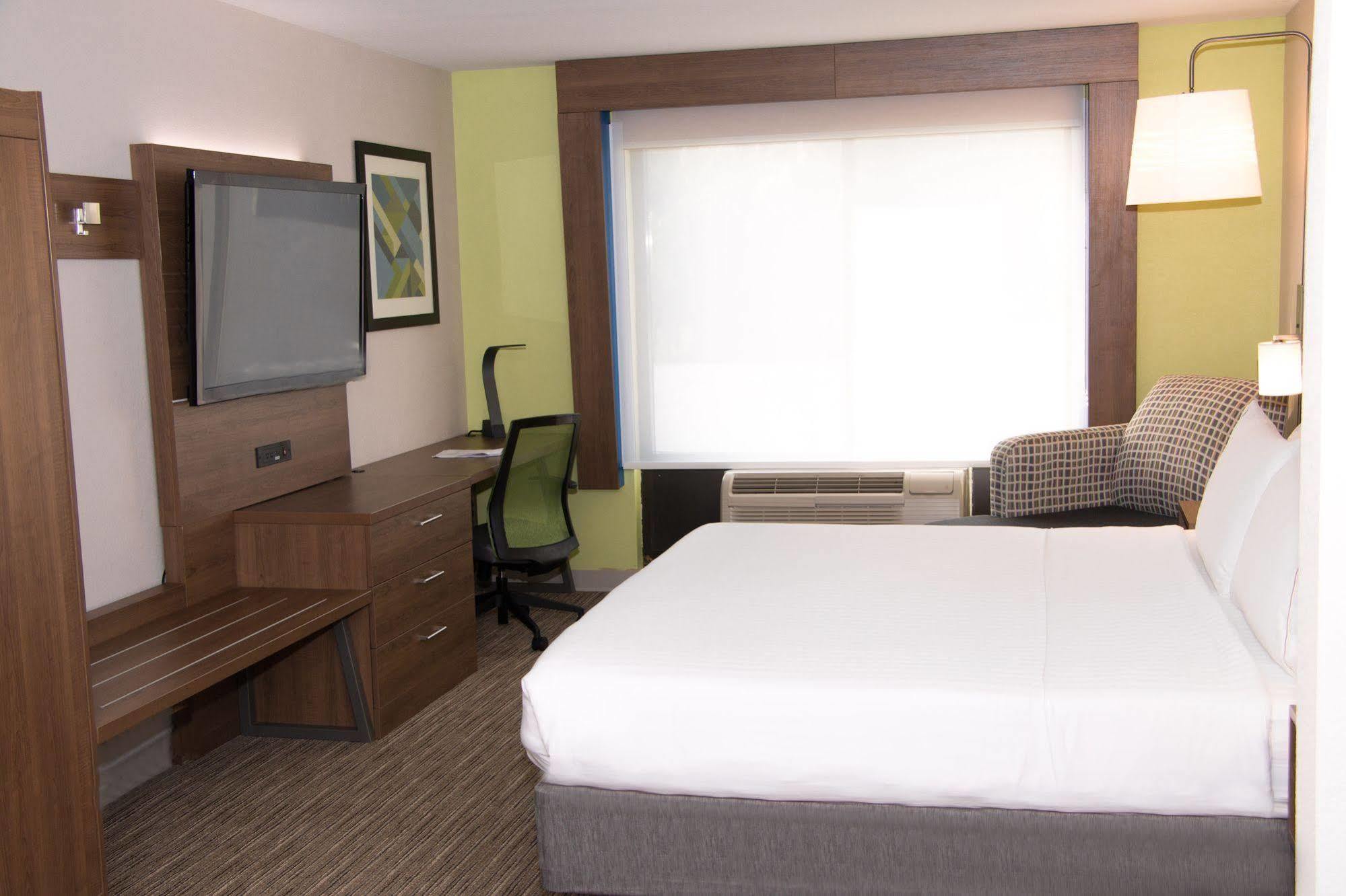 Holiday Inn Express North Tyler Extérieur photo