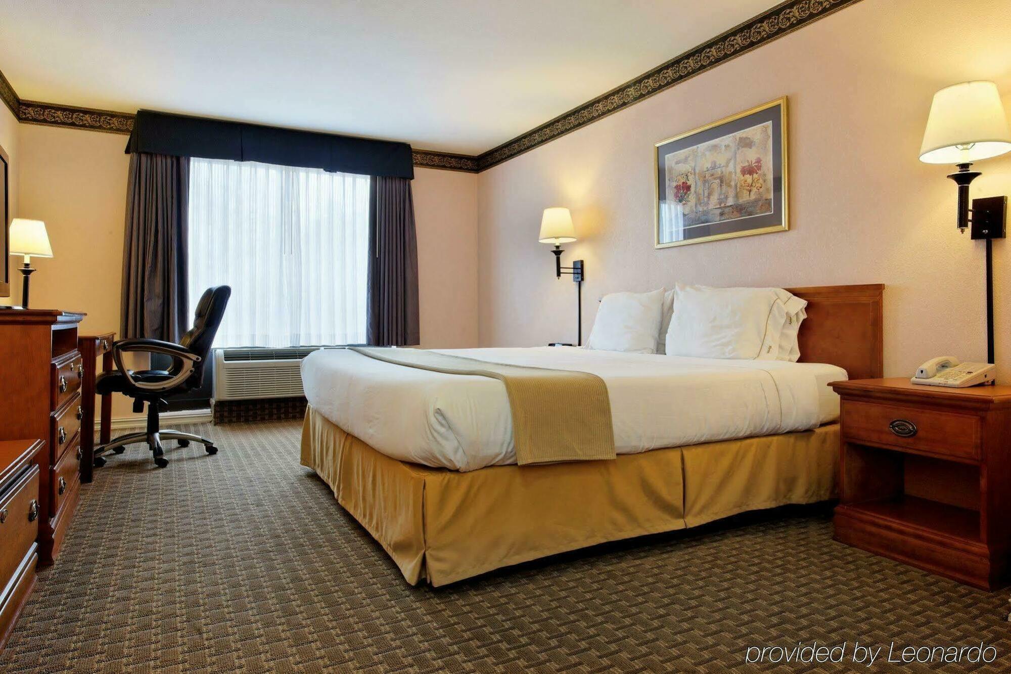 Holiday Inn Express North Tyler Extérieur photo